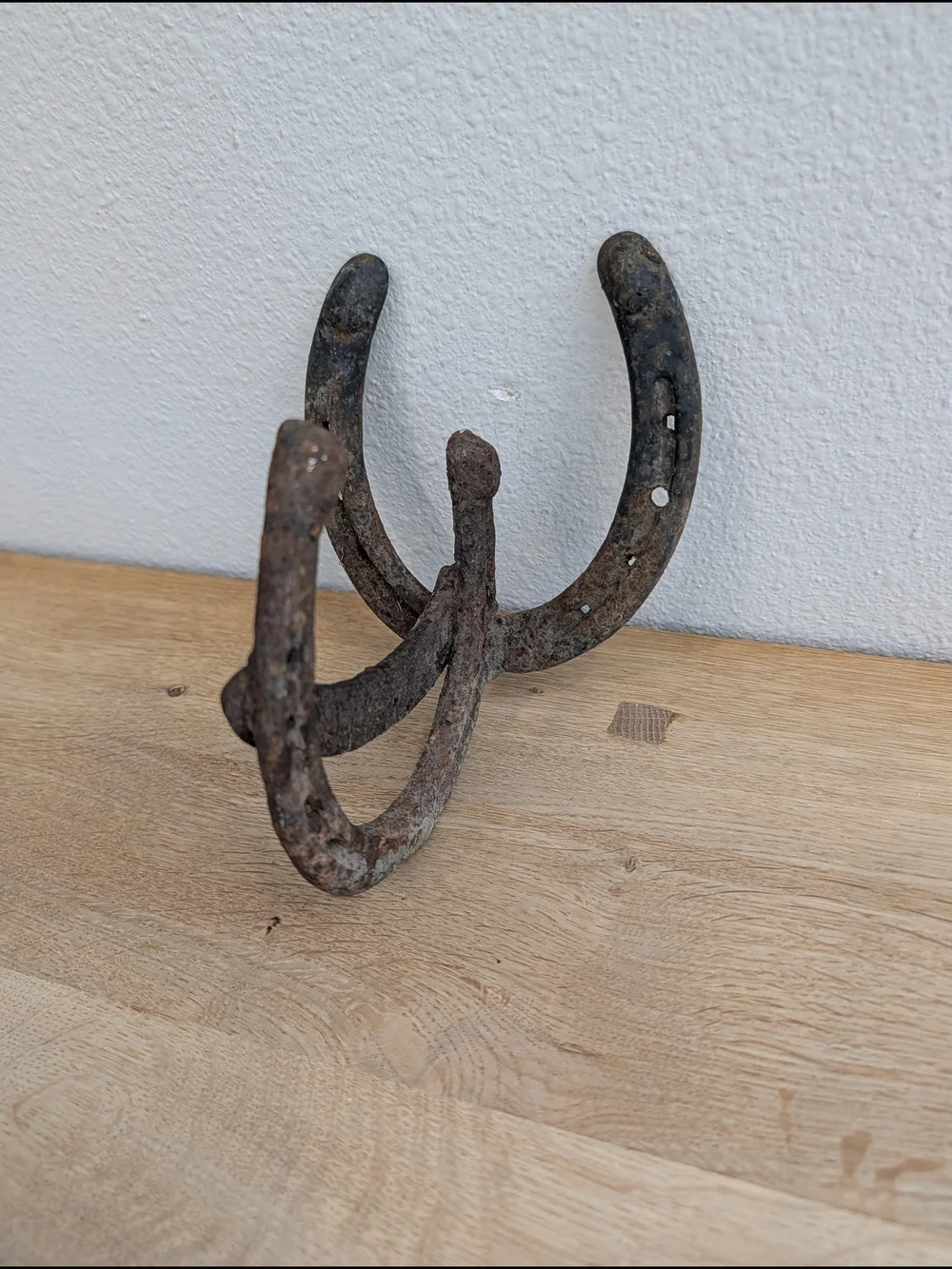 Very Rustic Real Horseshoe Wall Hook Rack - Brown Iron Heavy